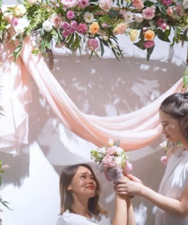 青島華睿源科技有限公司為鮮花花藝客戶提供商城開發與運維服務。